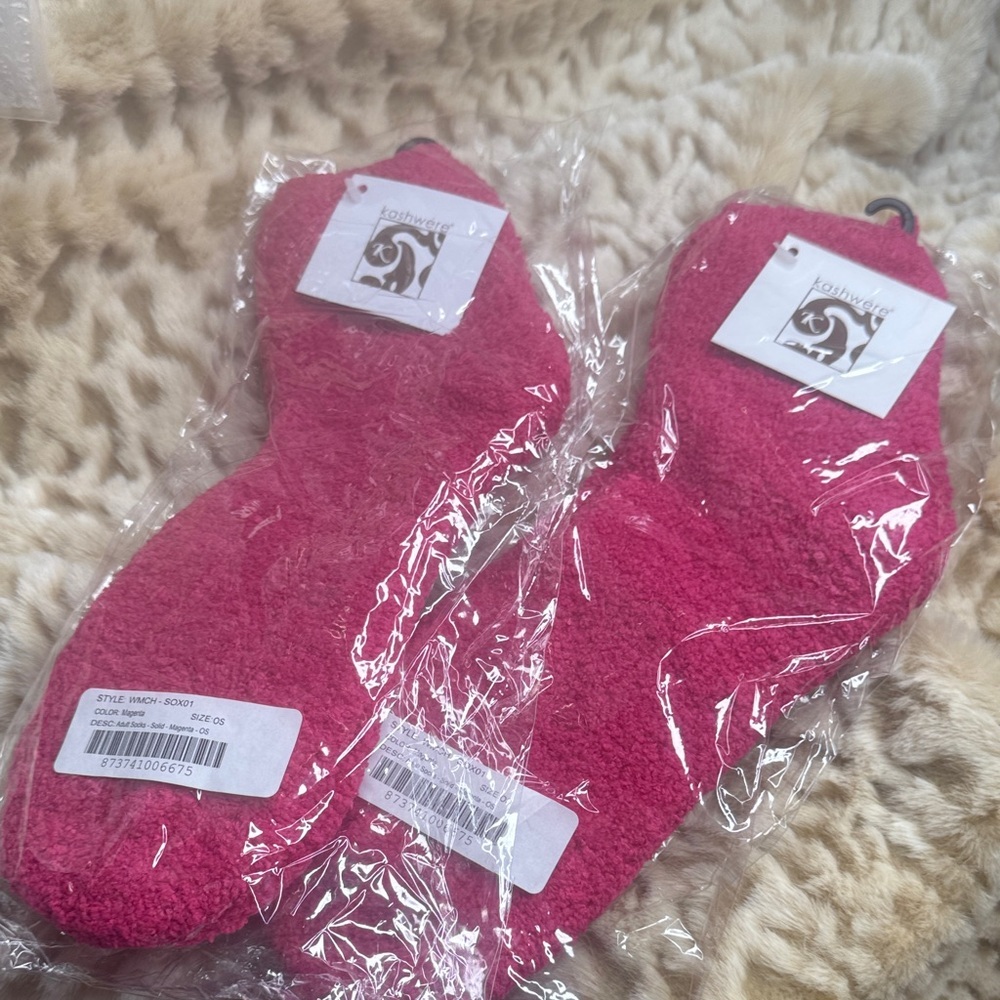 KASHWERE Adult Socks - Cozy Fuzzy Pink Socks - OS -BUNDLE of 2 pairs - Picture 5 of 6